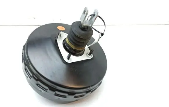 Mercedes-Benz R W251 Brake booster a2514300530