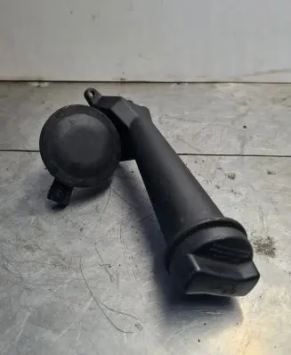 Volkswagen Transporter - Caravelle T4 Oil fill pipe 074115308B