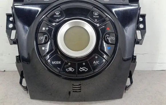Nissan Note (E12) Climate control/heater control trim 