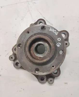Rear wheel hub