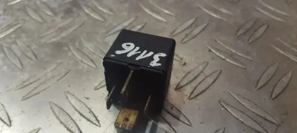 Alfa Romeo 156 Other relay 83652110