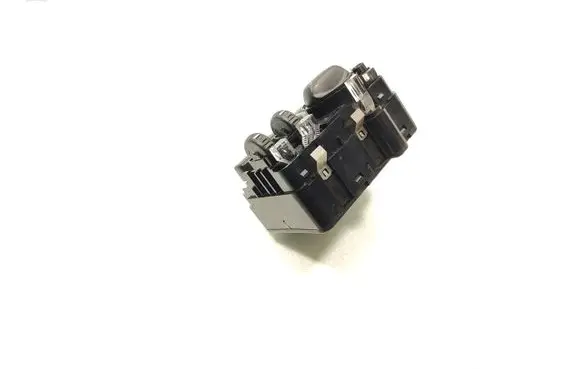 Volvo XC90 Light switch 8685452 MG12C80-0201