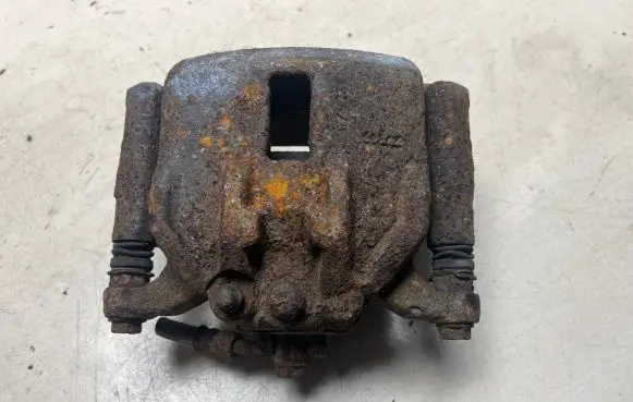 Opel Insignia A Front brake caliper