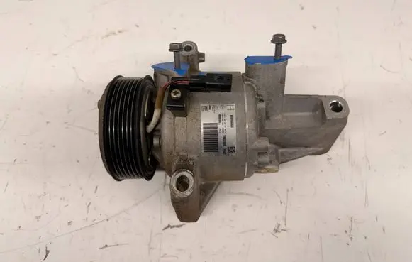 Dacia Duster II Air conditioning (A/C) compressor (pump) D2SPRKLIM1 926005689R