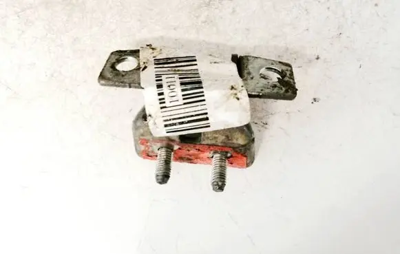 Chevrolet Orlando Rear door lower hinge