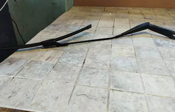 Ford Mondeo MK IV Front wiper blade arm 7S7117526CE