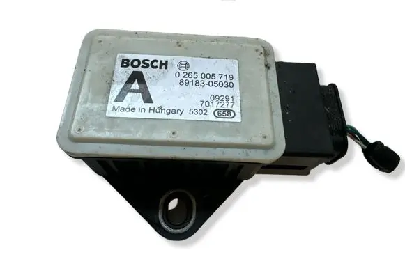 Toyota Avensis T270 ESP acceleration yaw rate sensor 8918305030