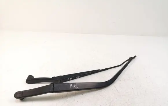 Mitsubishi Outlander Front wiper blade arm