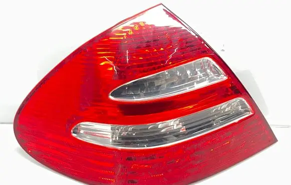 Mercedes-Benz E W211 Rear/tail lights A2118200364