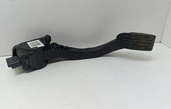 Peugeot 2008 I Accelerator throttle pedal 9671434080