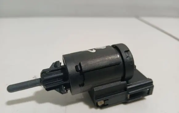 Audi Q7 4L Brake pedal sensor switch 3B0945511C