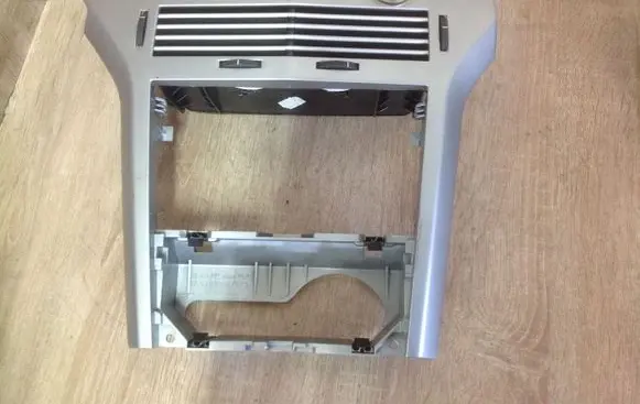 Opel Astra H Dash center air vent grill 13100107 24465731
