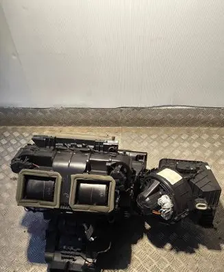BMW X6 E71 Interior heater climate box assembly 9187527