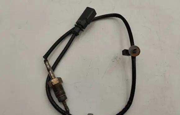 Audi A4 S4 B8 8K Exhaust gas temperature sensor 03L906088