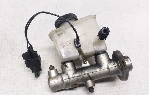 Mazda 323 F Master brake cylinder 0307A