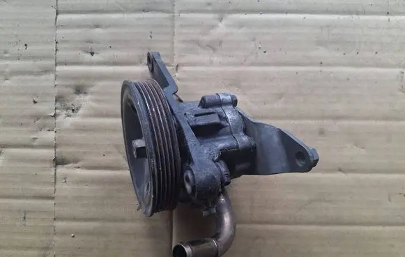 Mazda 626 Power steering pump GA2A32650D A2A32600D 23284011