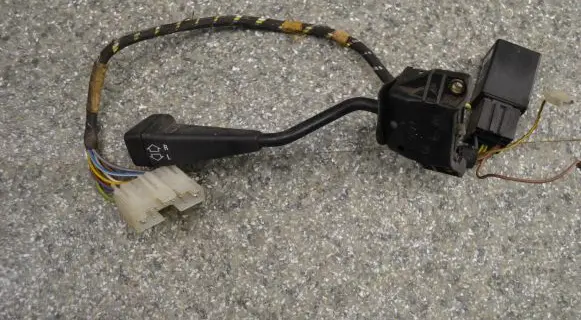 BMW 7 E23 Indicator stalk SAEQB82FK4455