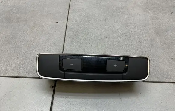 Audi A4 S4 B9 Climate control unit 8W0919158