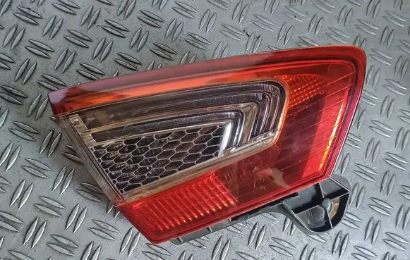 Ford Mondeo MK IV Tailgate rear/tail lights BS7113A603AC