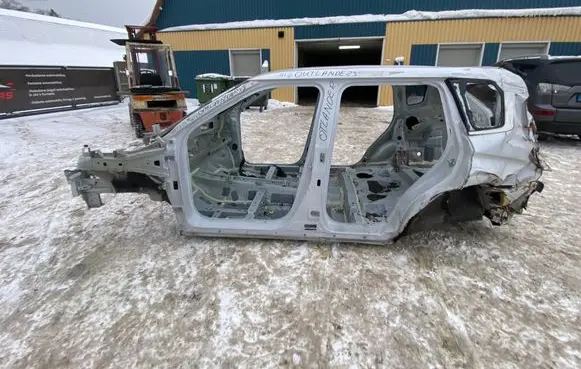 Mitsubishi Outlander IV Body
