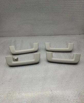 Volvo S90, V90 A set of handles for the ceiling 