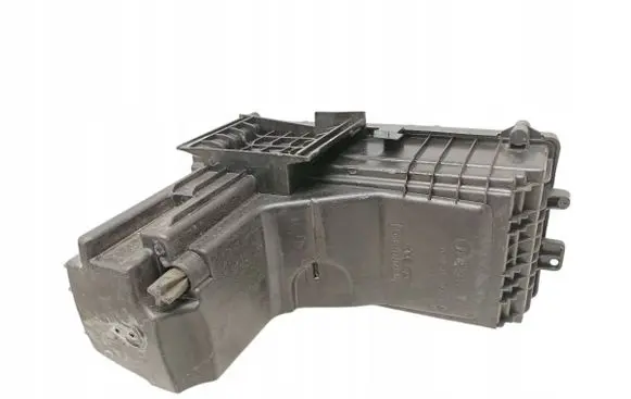 Peugeot 407 Air filter box 
