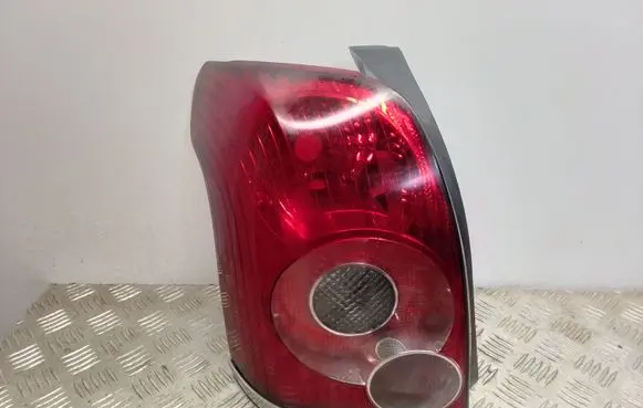 Toyota Avensis T250 Rear/tail lights