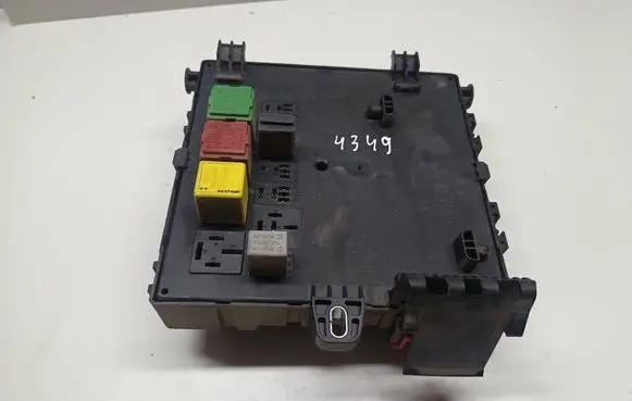 Opel Vectra C Fuse module 460023260