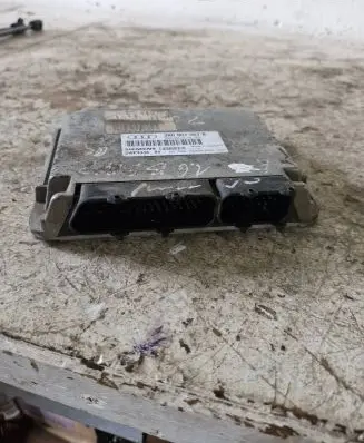 Audi A3 S3 8L Engine control unit/module 3B0907557B 5WP4333 5WP43330