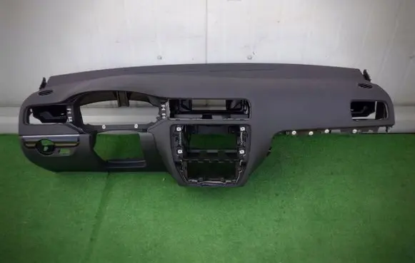 Volkswagen Jetta VI Dashboard 5C7857004D