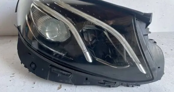 Mercedes-Benz E W213 Headlight/headlamp A2139064004 1EX2015