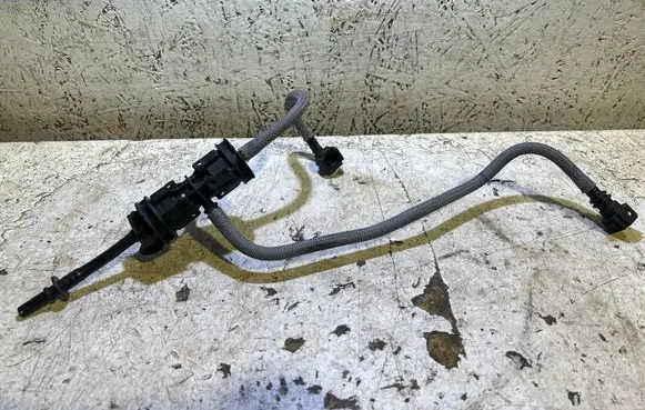 Peugeot 208 II Breather valve 