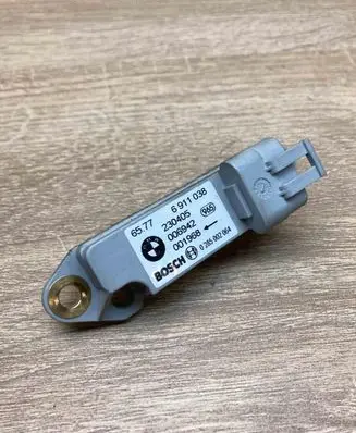 BMW X5 E53 Airbag deployment crash/impact sensor 6911038 0285002064
