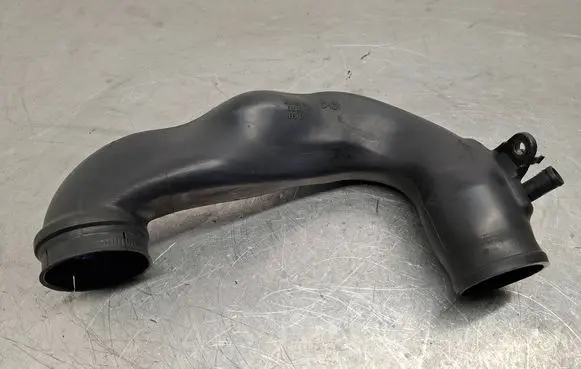 Opel Astra H Air intake hose/pipe 8980055583