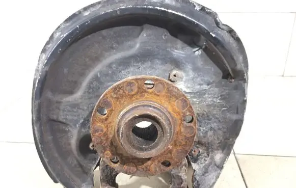 Audi A4 S4 B7 8E 8H Rear wheel hub spindle/knuckle 