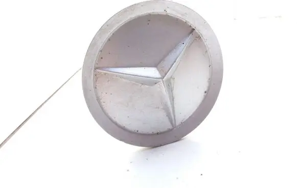 Mercedes-Benz C W202 R12 wheel hub/cap/trim 