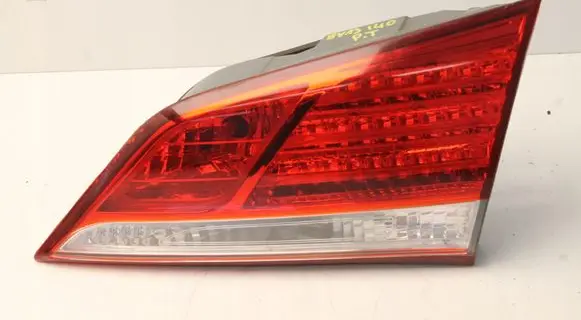Hyundai i40 Tailgate rear/tail lights