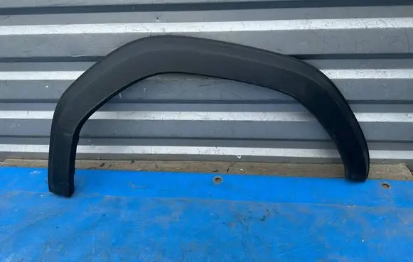 Dacia Duster III Front arch trim 638123372R