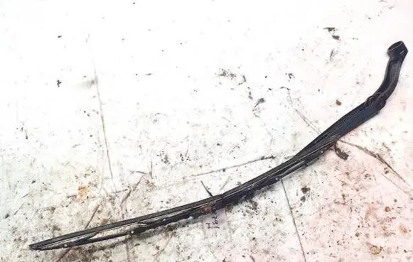 Chevrolet Cruze Front wiper blade arm