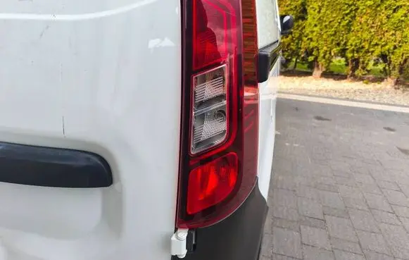 Renault Express Rear/tail lights 265504912R