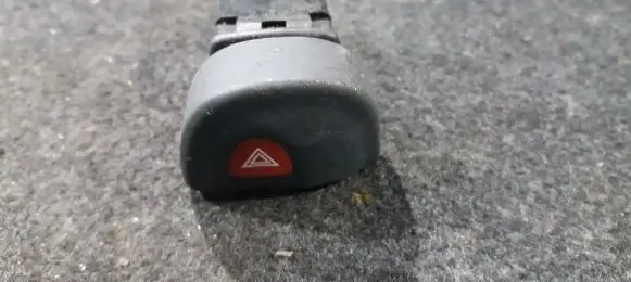 Renault Megane I Hazard light switch