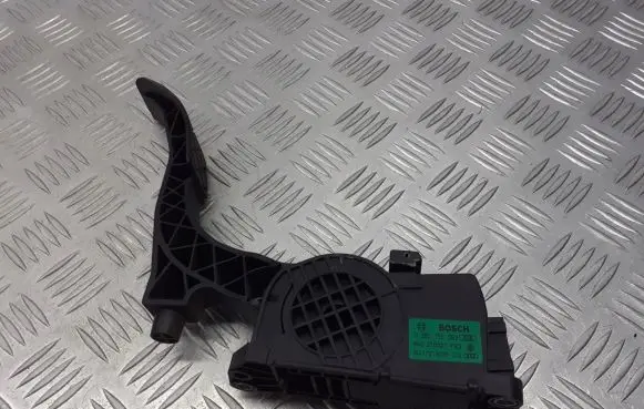 Skoda Fabia Mk2 (5J) Accelerator pedal position sensor 6Q1721503F