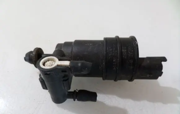 Renault Scenic I Windscreen/windshield washer pump 430702B