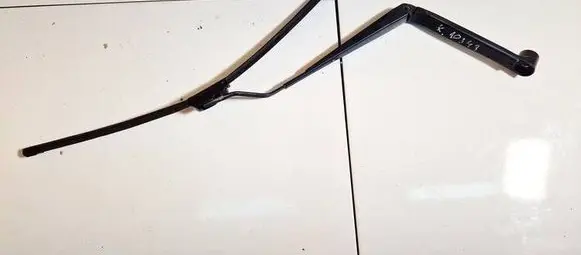 Toyota Corolla E120 E130 Front wiper blade arm 1947