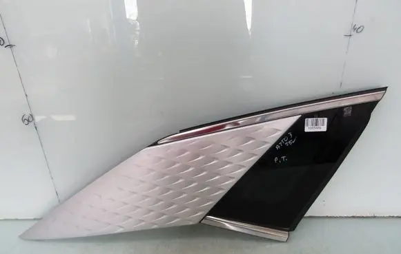 BYD Atto 3 Front triangle window/glass 