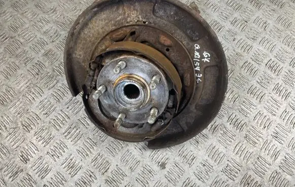 Subaru Outback Rear wheel hub