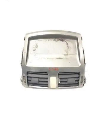 Toyota Auris 150 Dash center air vent grill 5567002130