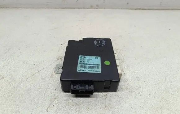 KIA Sorento Door central lock control unit/module 954003E300 A000187 2122703328S