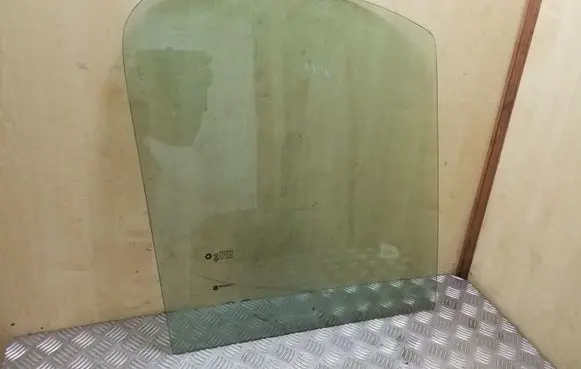 Renault Trafic II (X83) Front door window/glass (coupe) 