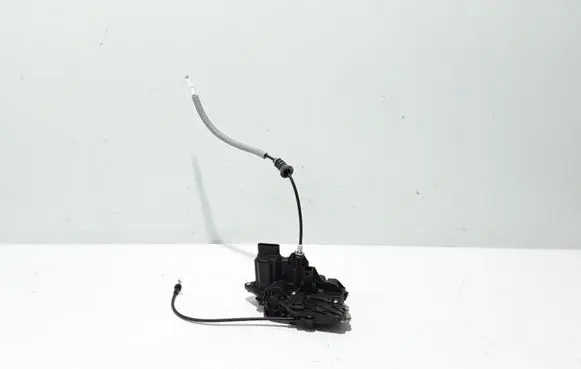 Volvo XC60 Front door lock 31440998